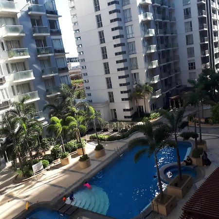 One Palm Tree Villas 마닐라 외부 사진